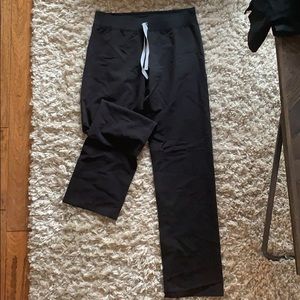 FIGS Scrub Pants (NEVER WORN)